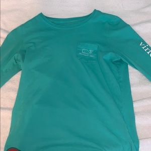 Vineyard Vines tee
